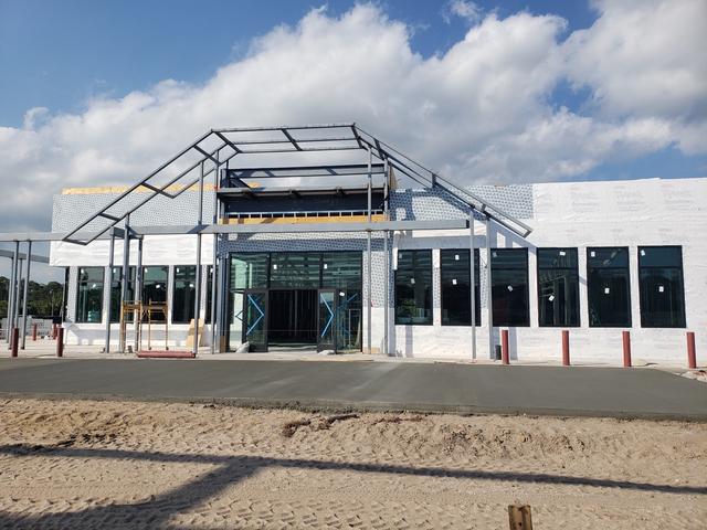 picture of commerical building